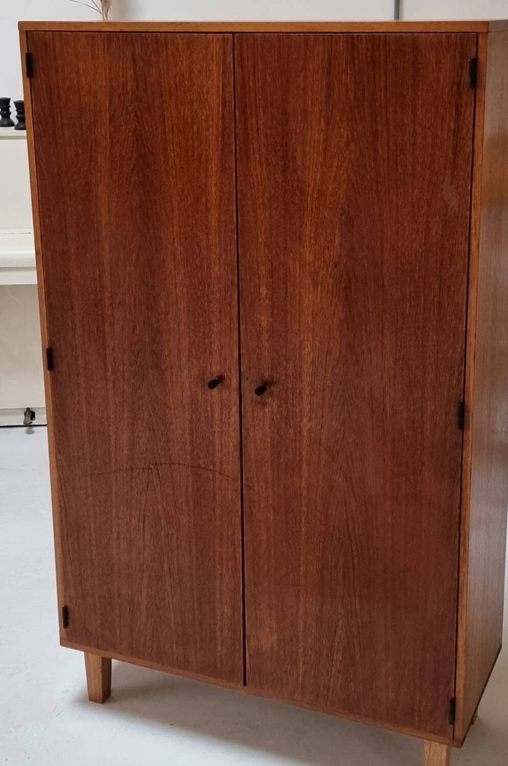 Armoire du milieu du siècle