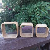 3 wall shelves gigognes