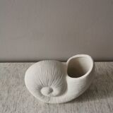 Bernard shell vase