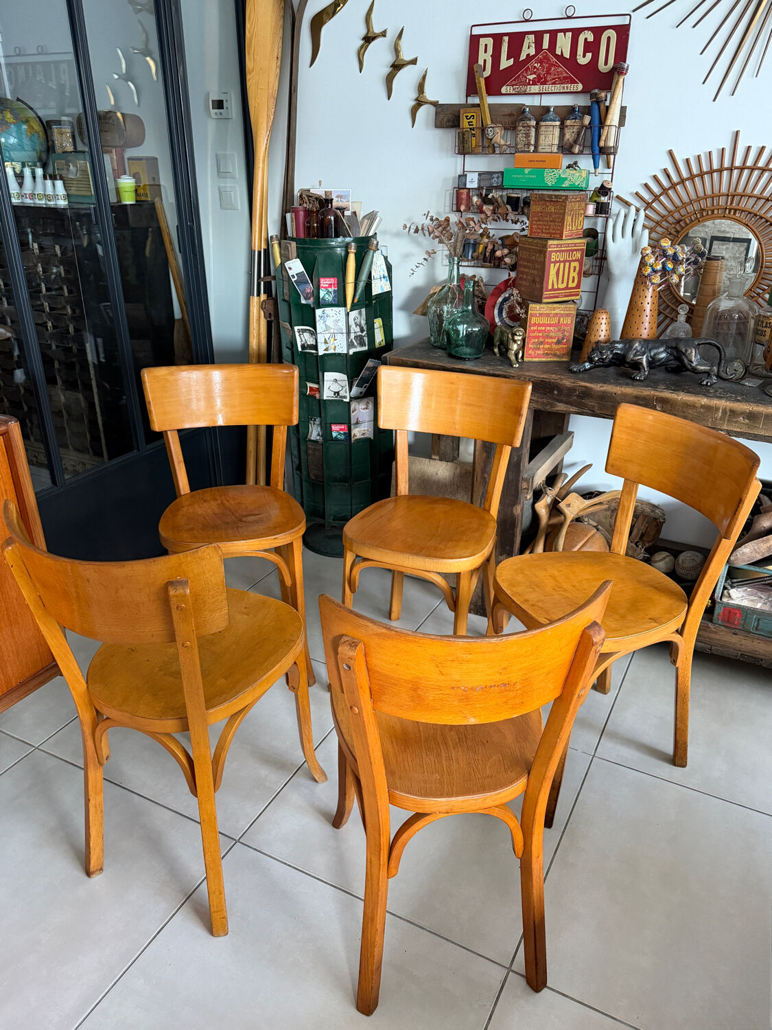 Suite de 5 chaises bistrot Baumann vintage