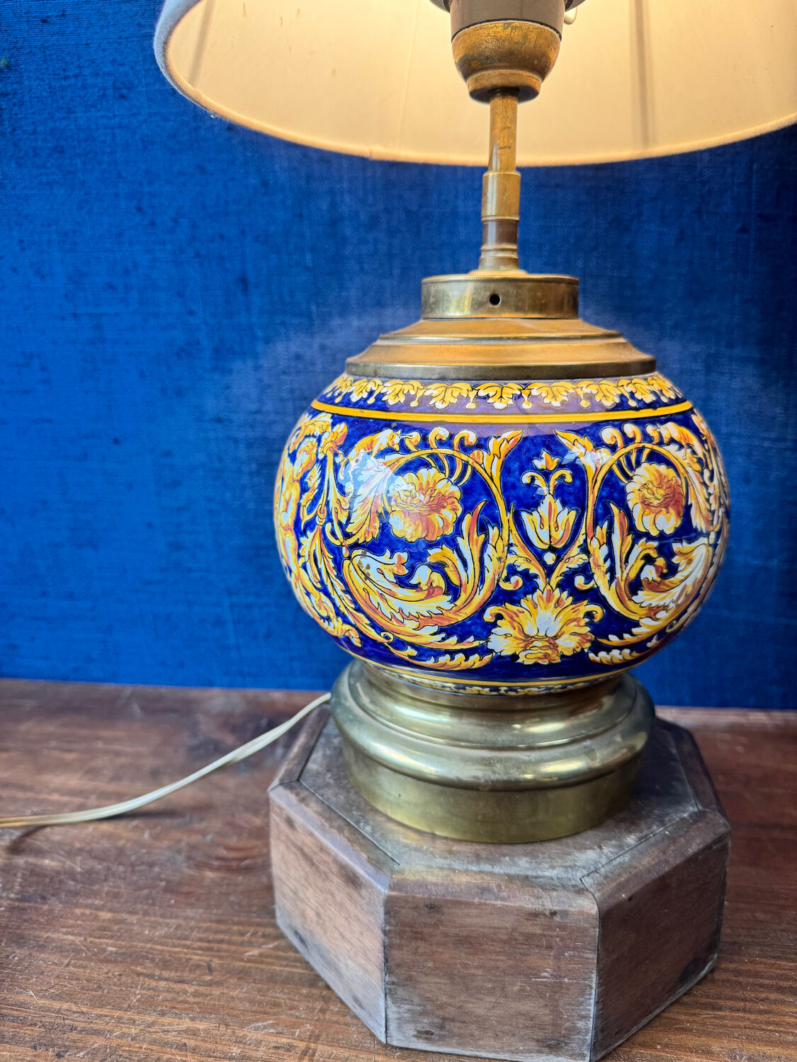 Gien lamp – blue earthenware and brass – early 20th century