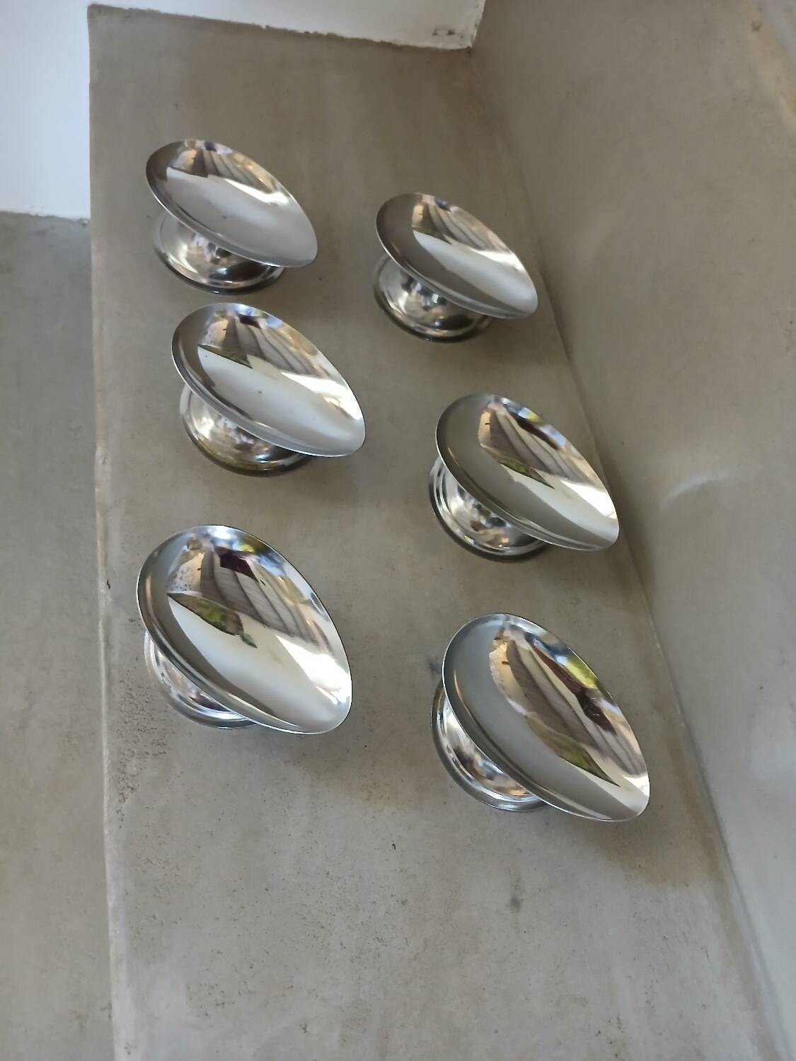 6 stainless steel avocado bowls