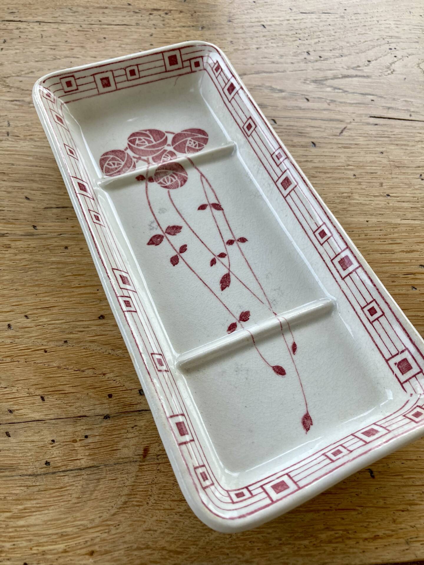 Soap dish Creil Montereau floral rose design