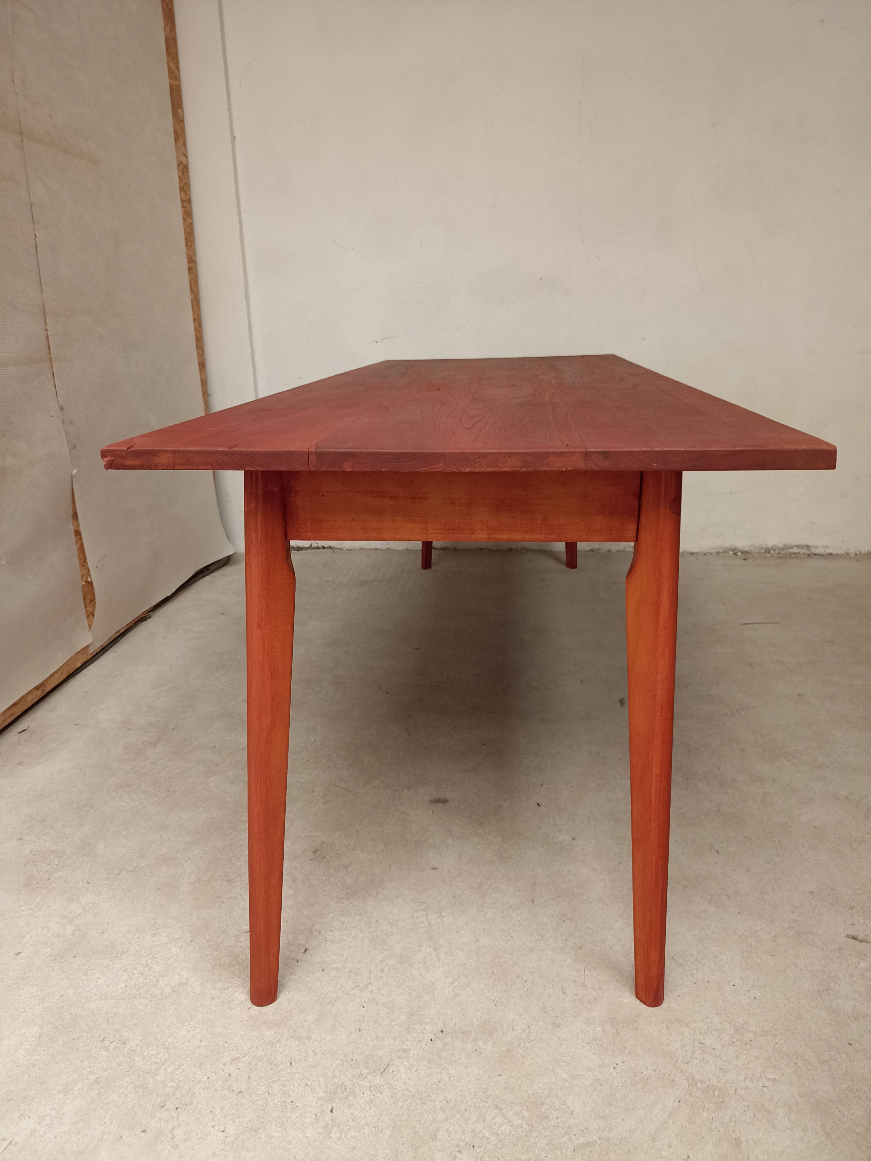 Bistro table