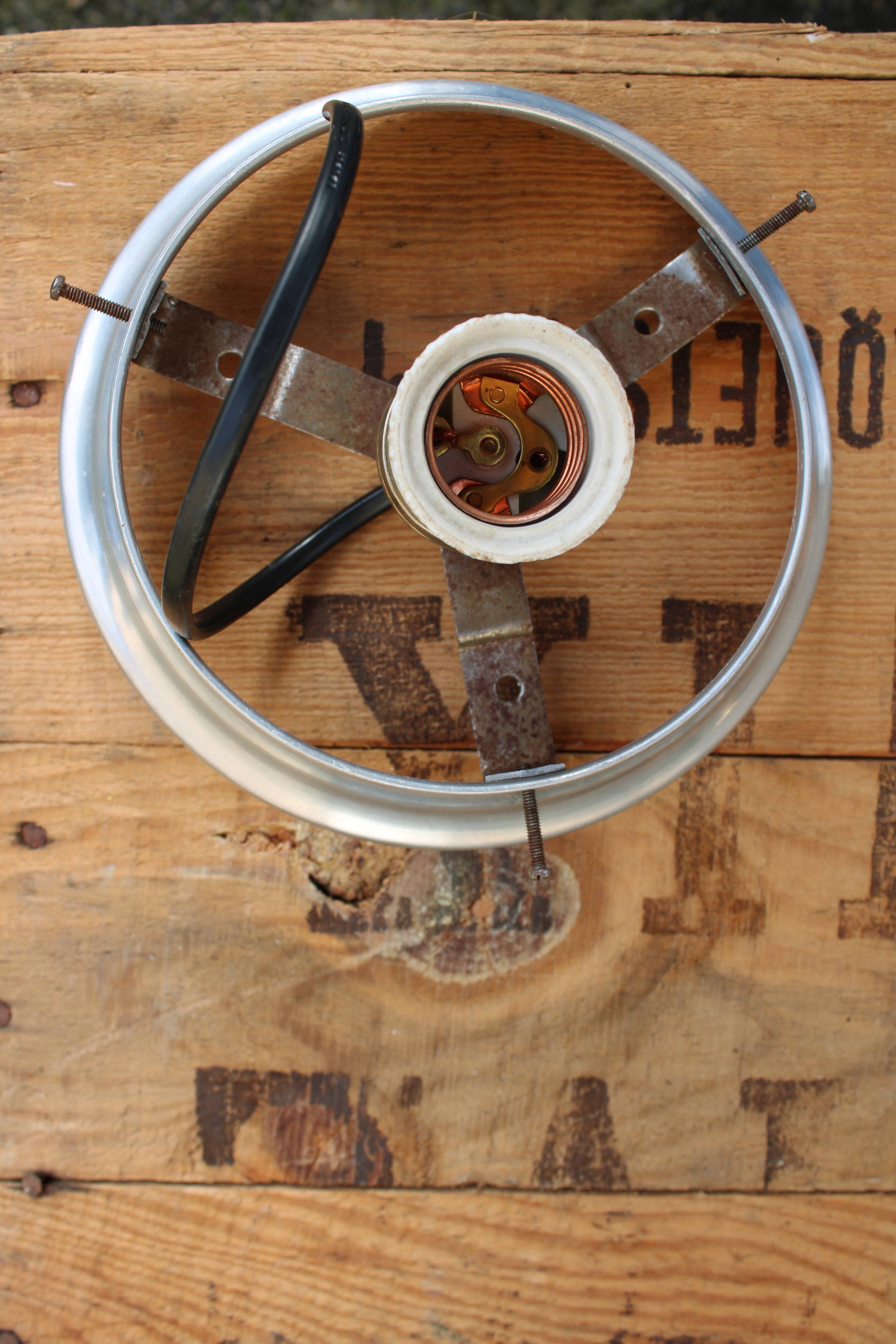 Opaline ceiling light