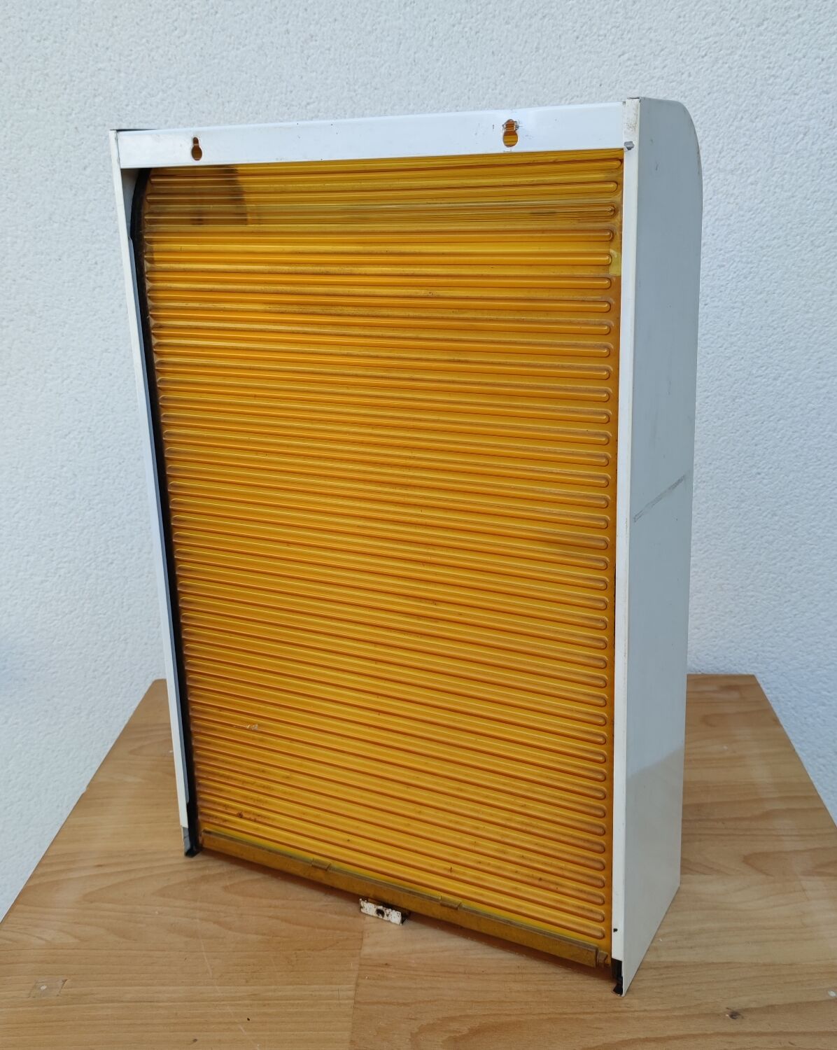 Curtain toilet cabinet