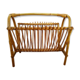 Magazine holder in rattan