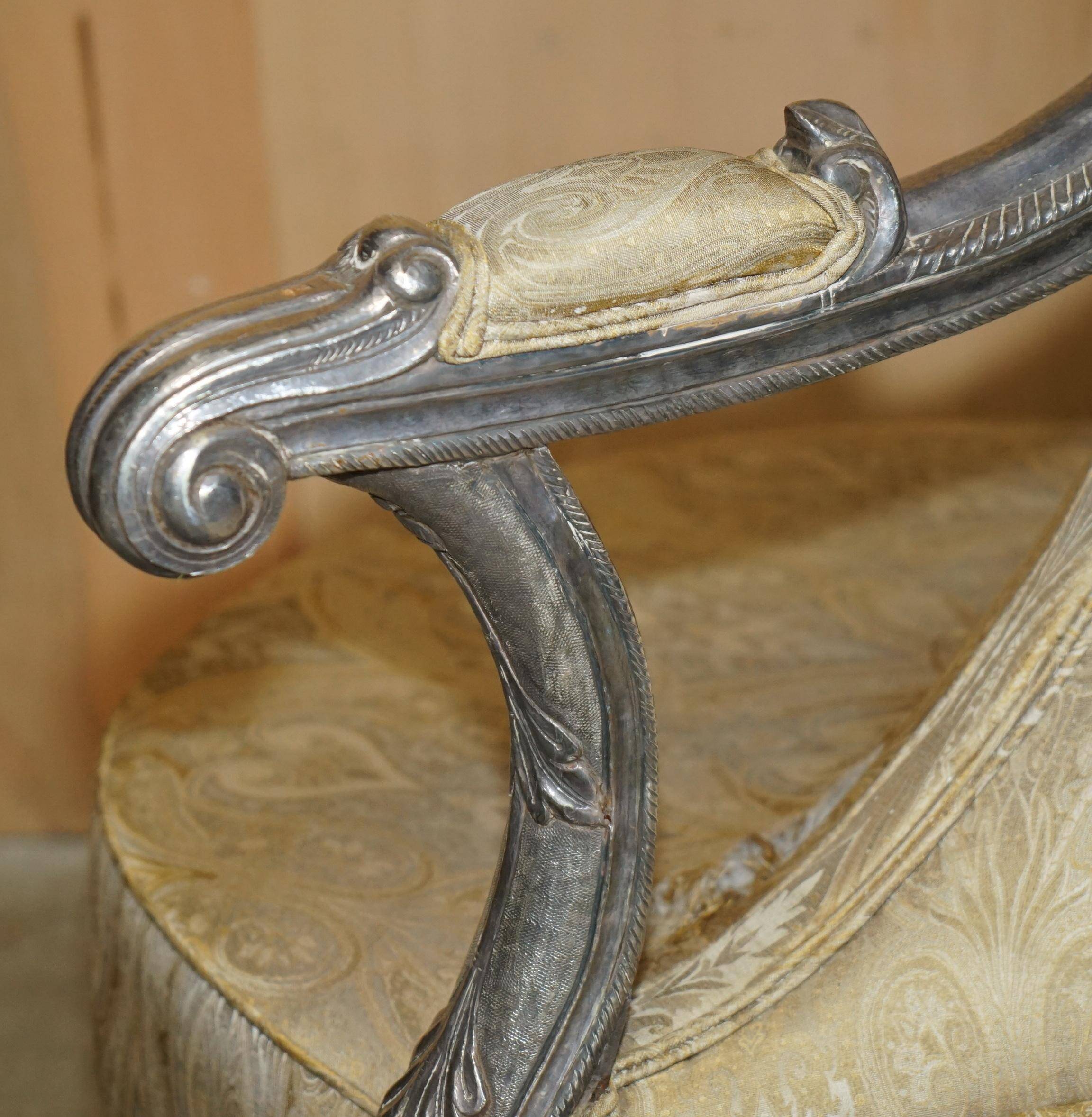 Silver-plated sculpted "Tete a Tete" canapé conversation, antique 19th century.