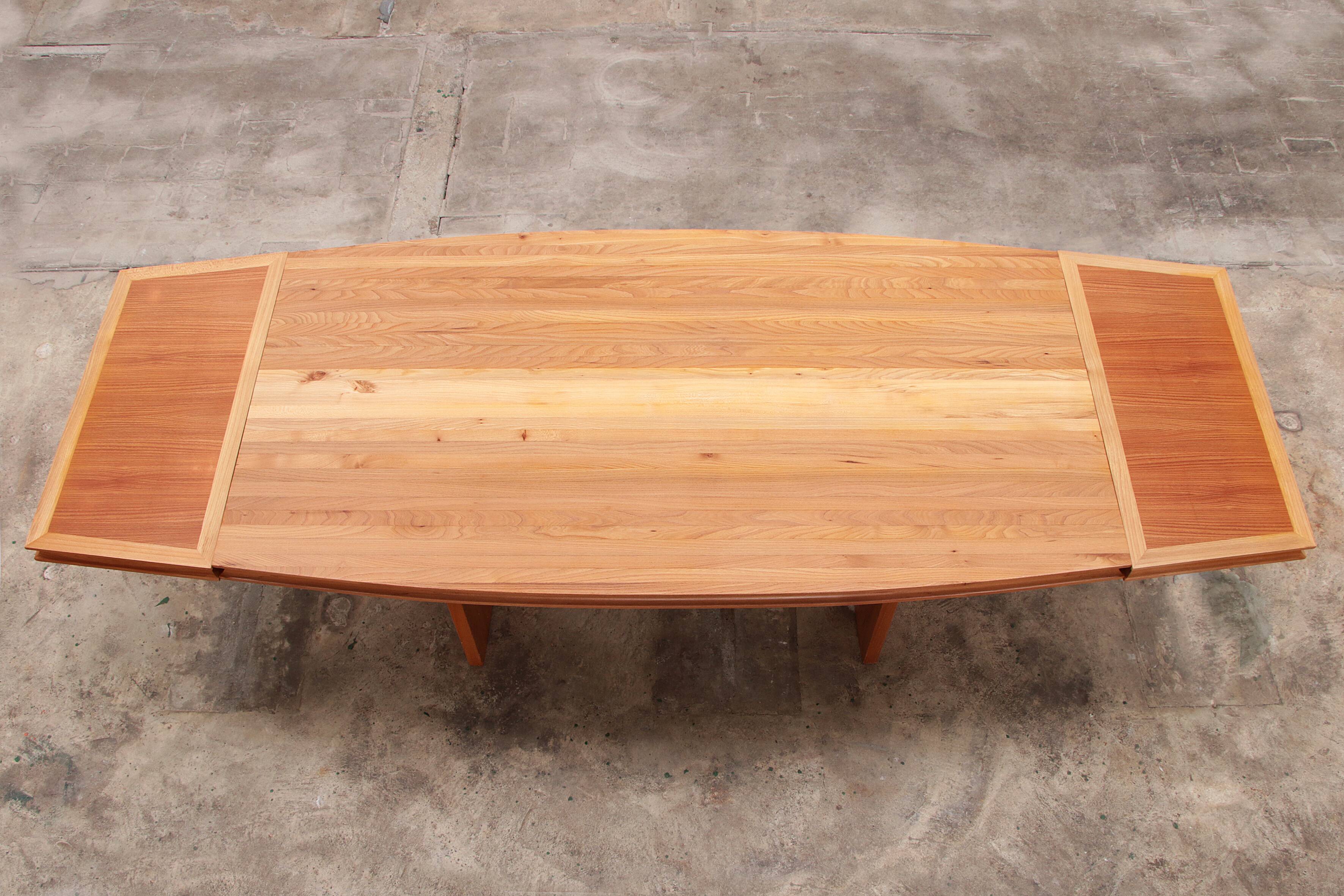 Large dining table or conference table