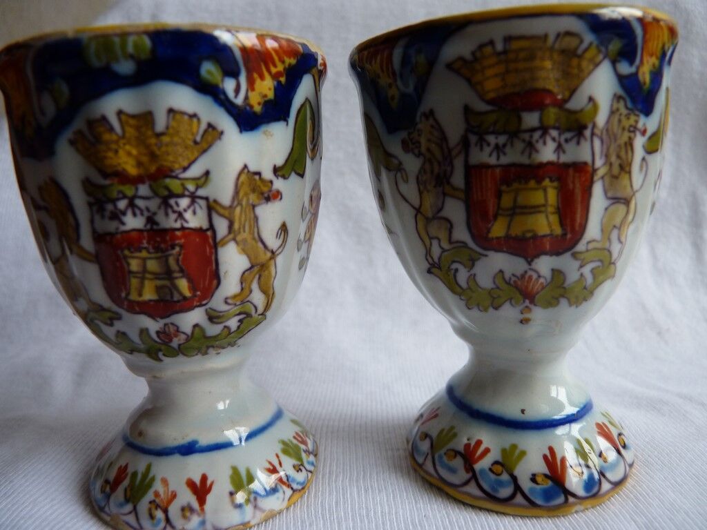 Egg cups couple Rouen faience