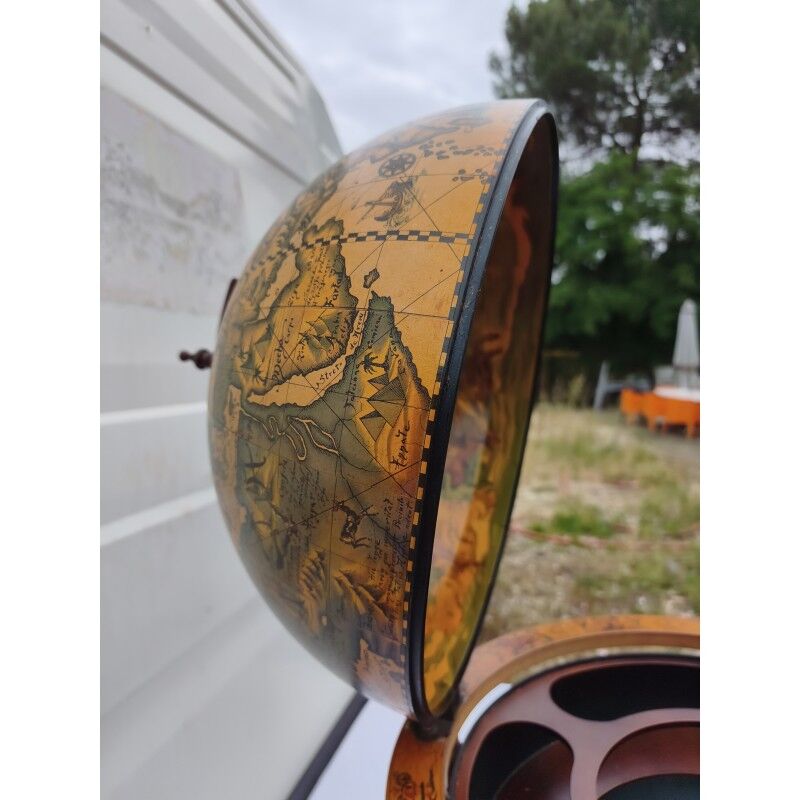 Bar globe terrestre vintage mappemonde en bois avec roulettes
