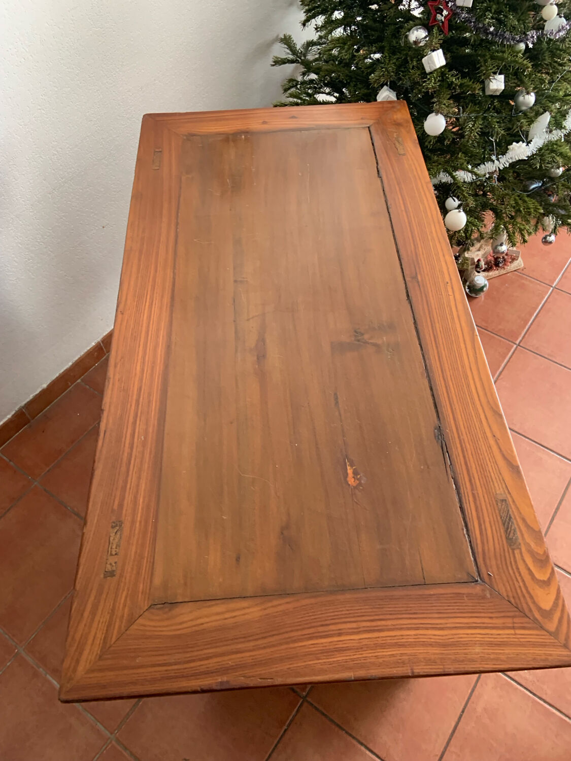 Antique Chinese carved furniture - Asian style