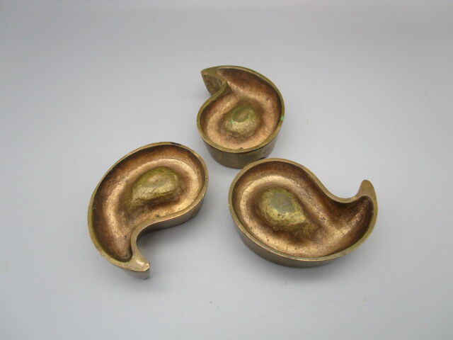 3 vintage brass ashtrays shape drops of water