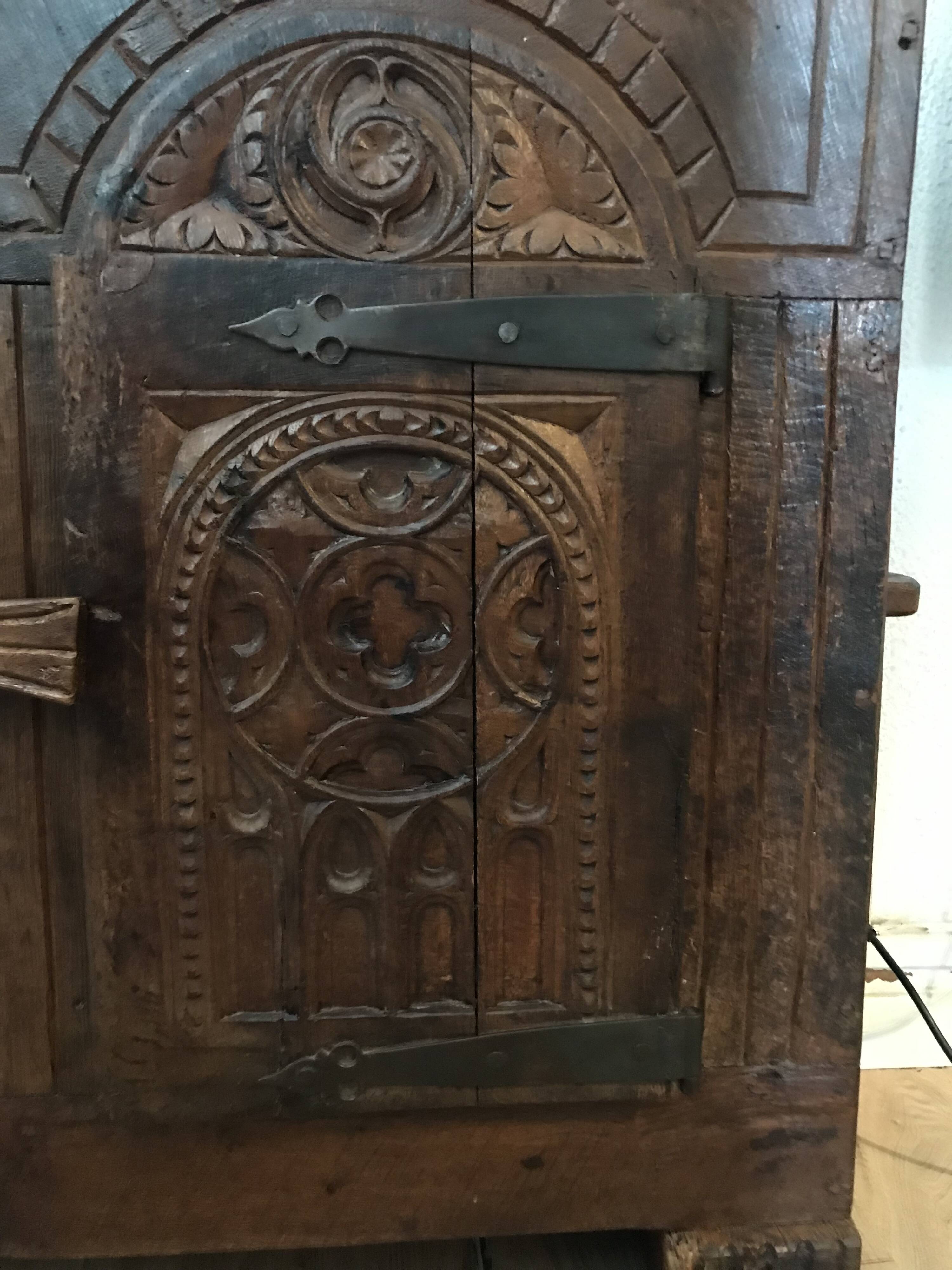 19th Century Neo-Gothic Sideboard / Chest in Solid Oak