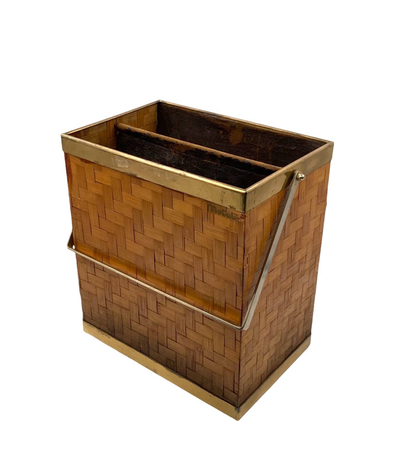 Hollywood regency brass and woven bamboo magazine rack, Metal Linea Nova Italy 1970