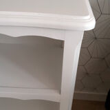 Bibus lacquered white.