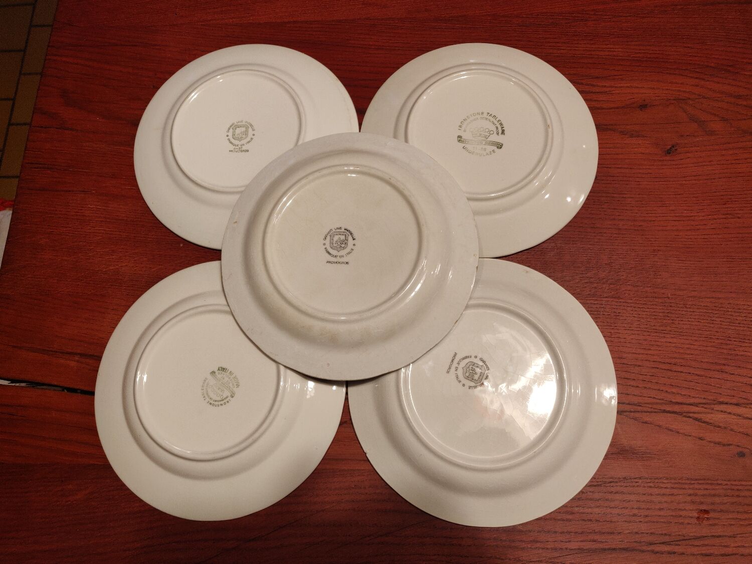 Service of antique Italian ceramic plates Promogros