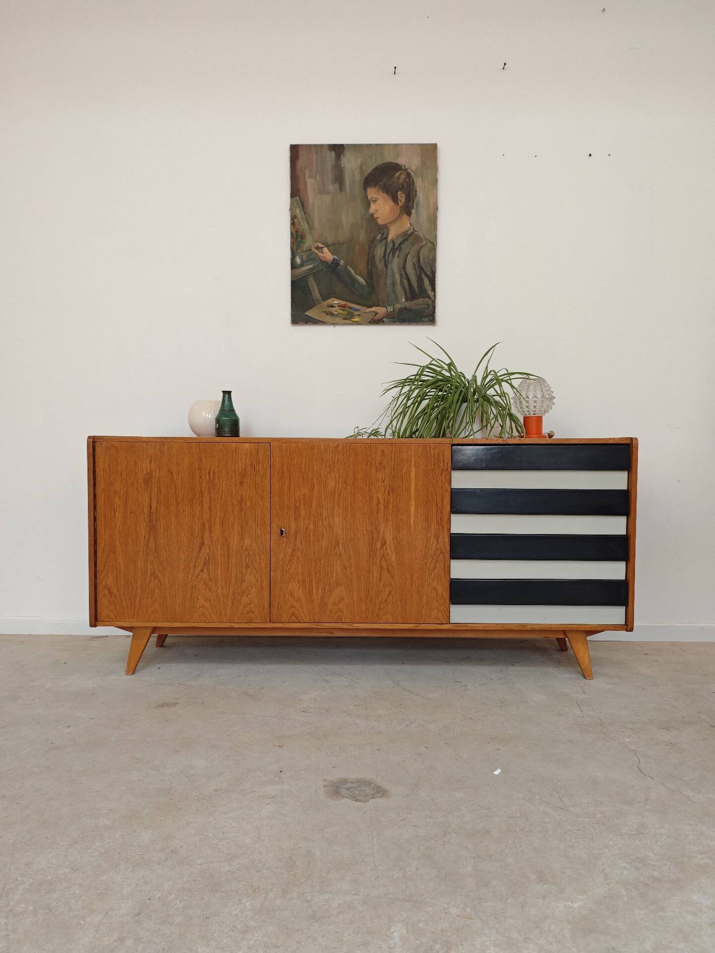 Enfilade U460 in white and black by Jiri Jiroutek for Interier Praha 1960