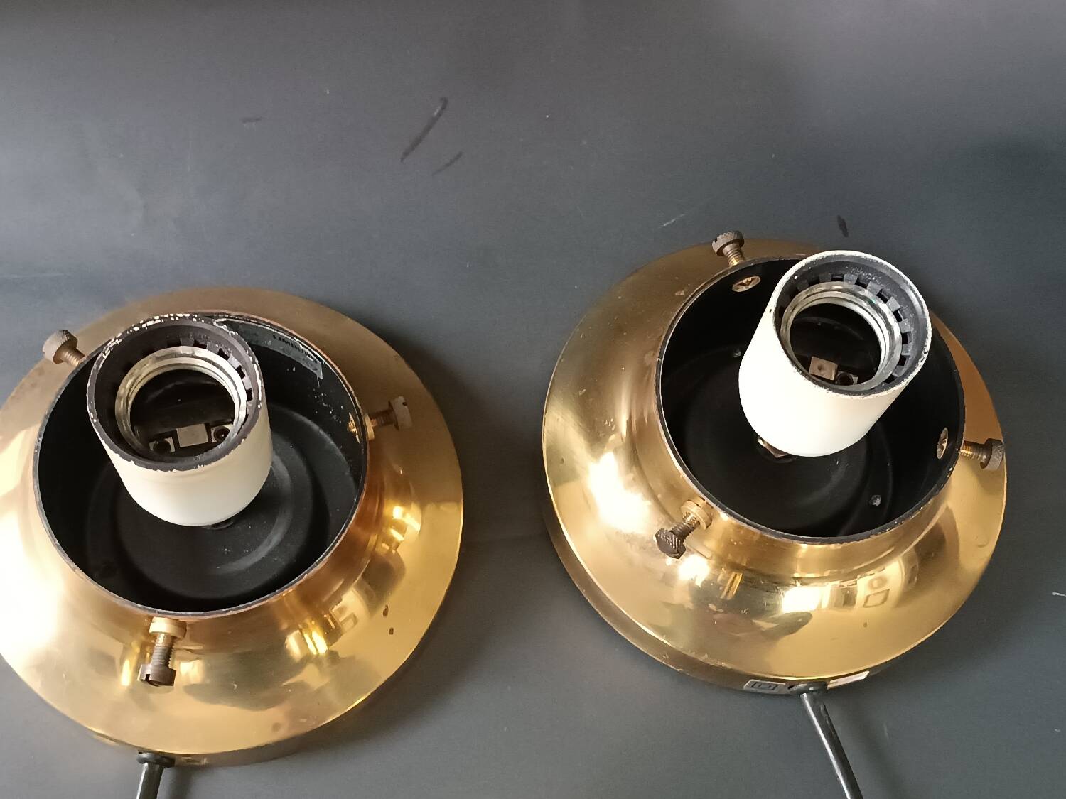 2 lampes de table globes bullés et laiton Limburg 1970
