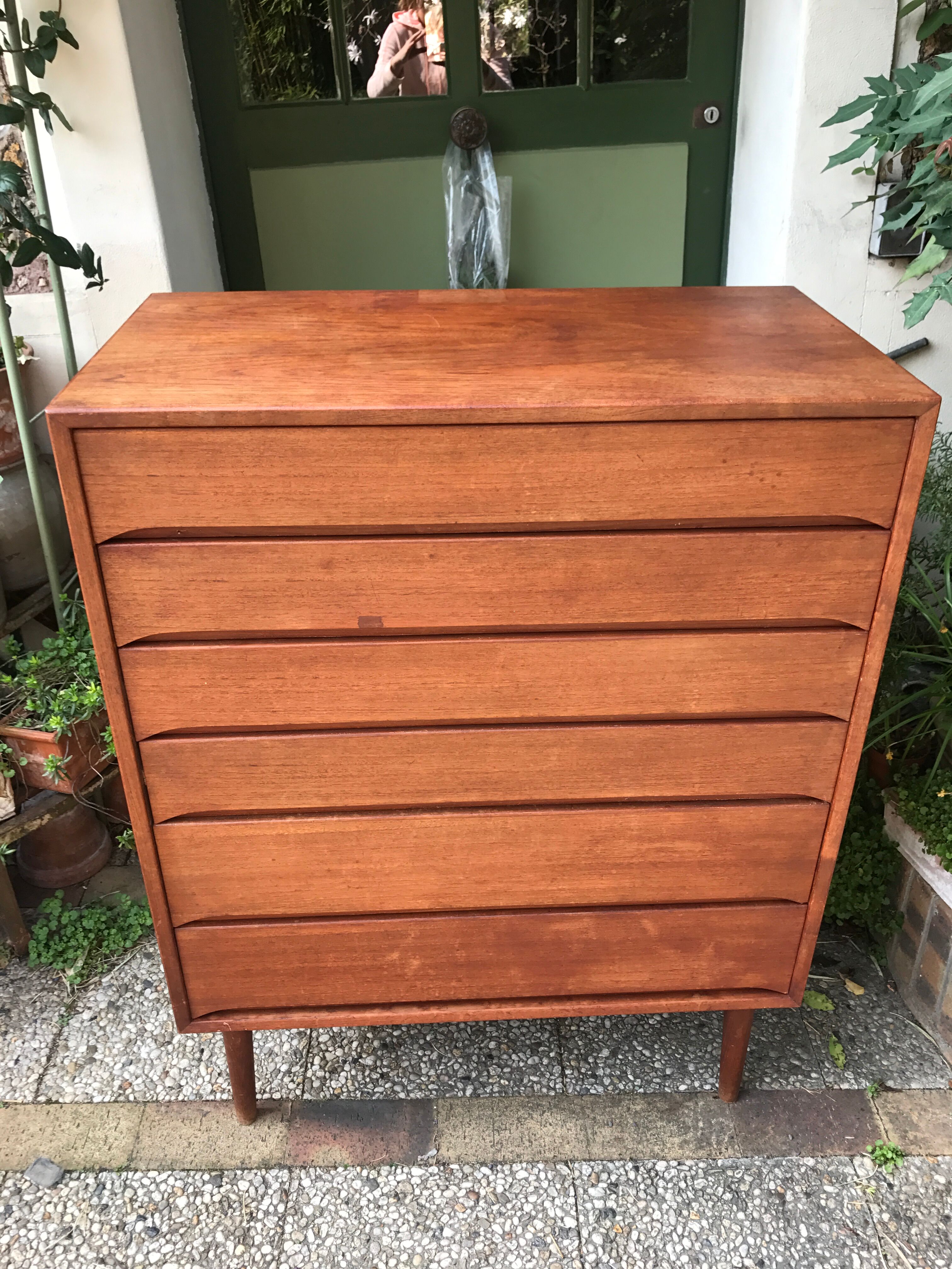 Scandinavian chest of drawers