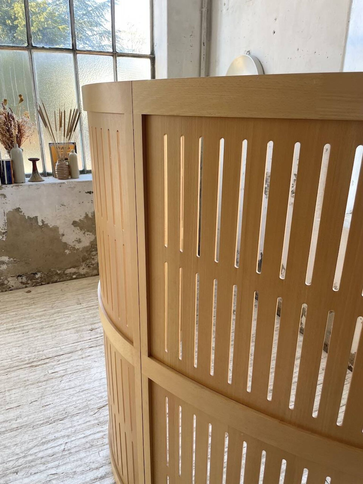 Large curved beech screen from the 80s