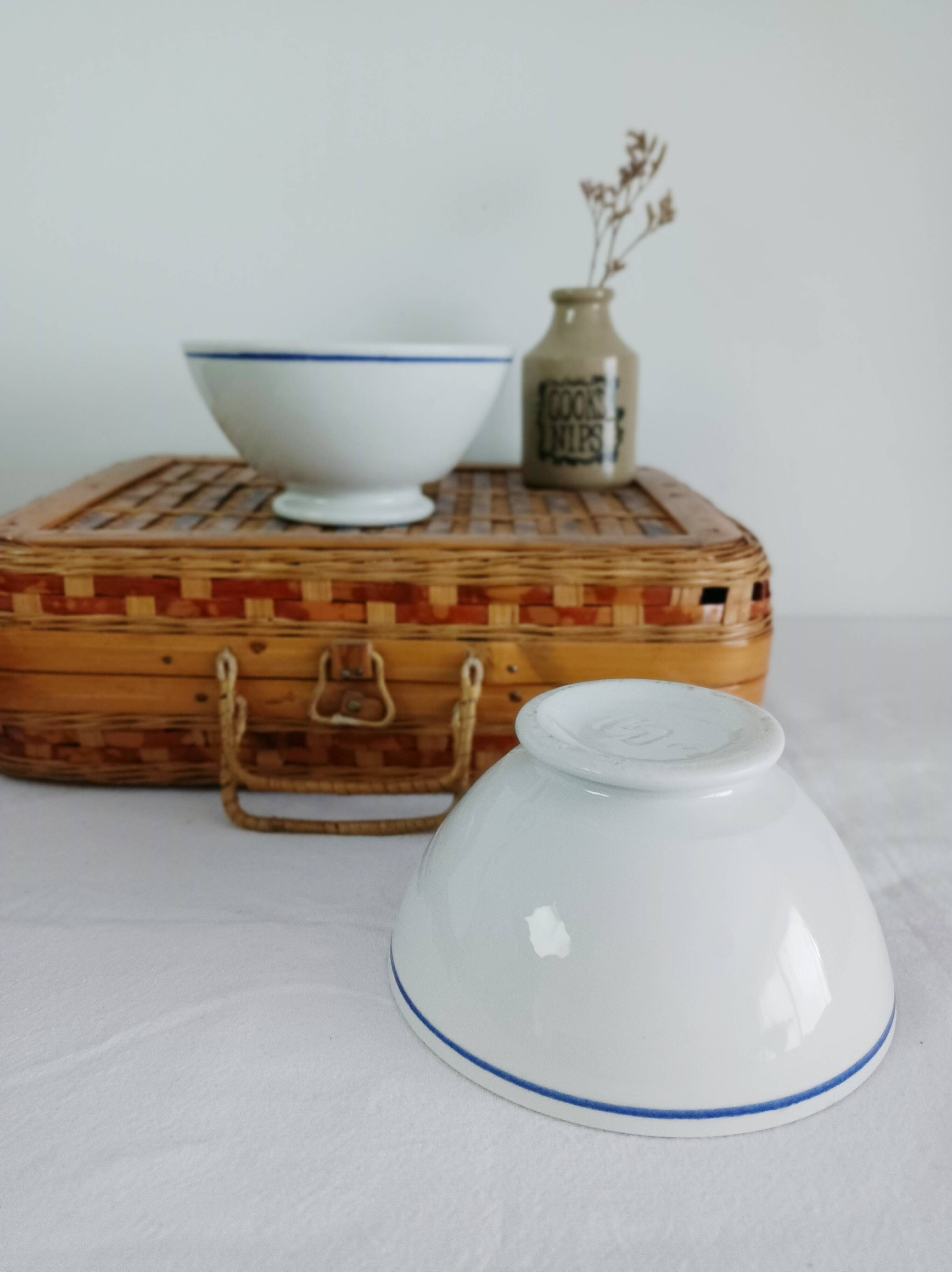 Set of 2 Sarreguemines bowls