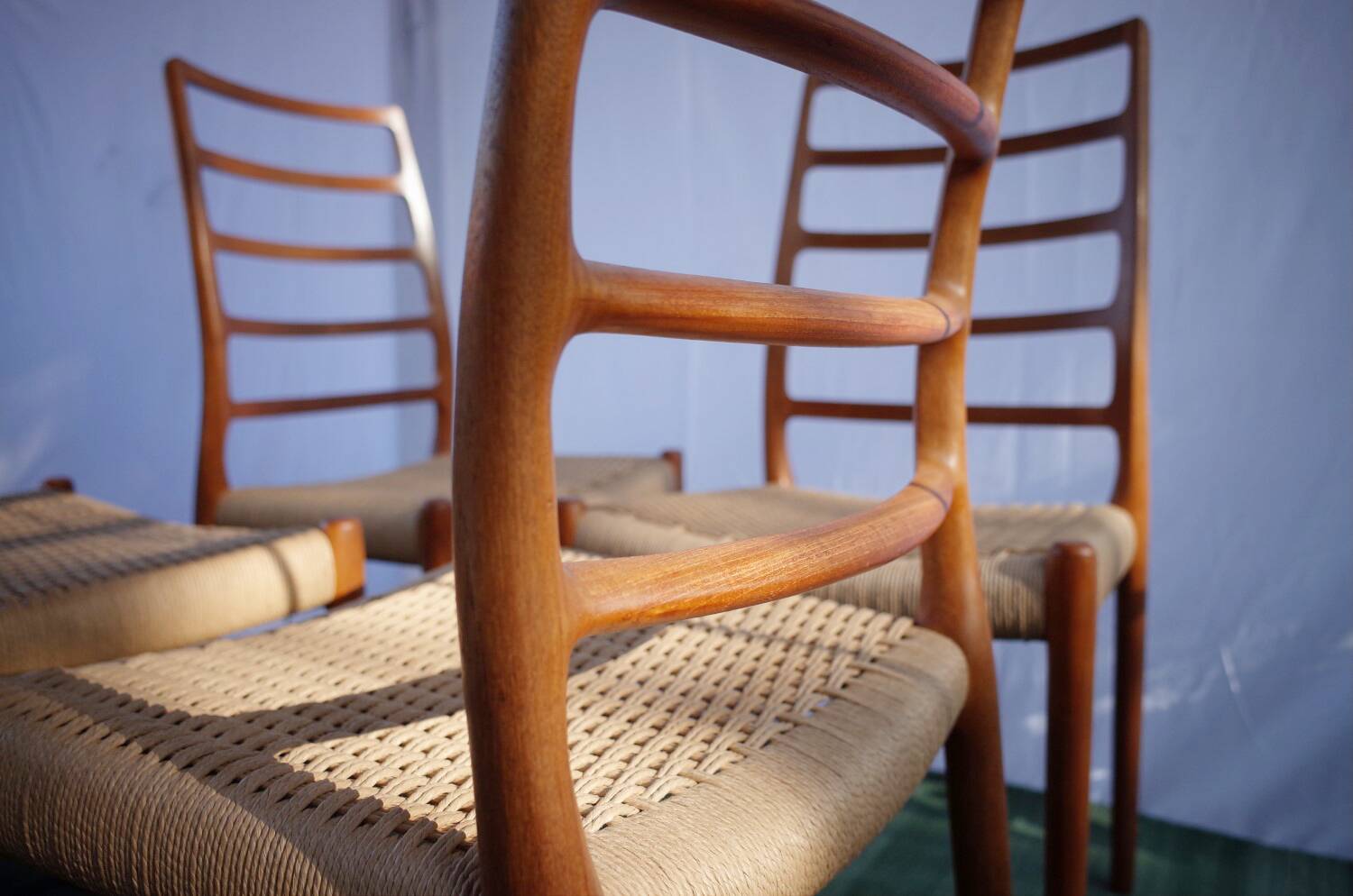 4 x danois Niels O. Møller sur teck, modèle 82