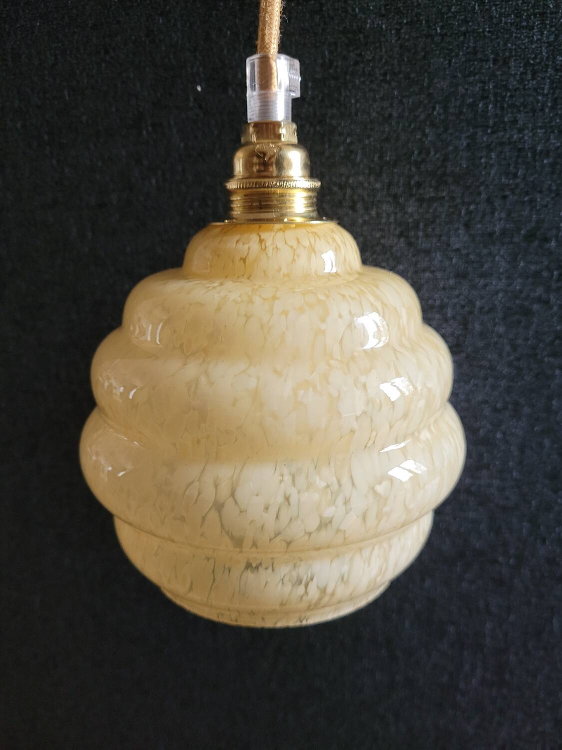 Baladeuse en verre de Clichy jaune