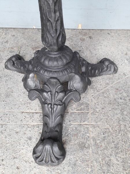 Table bistro period art Nouveau 1900 cast and marble