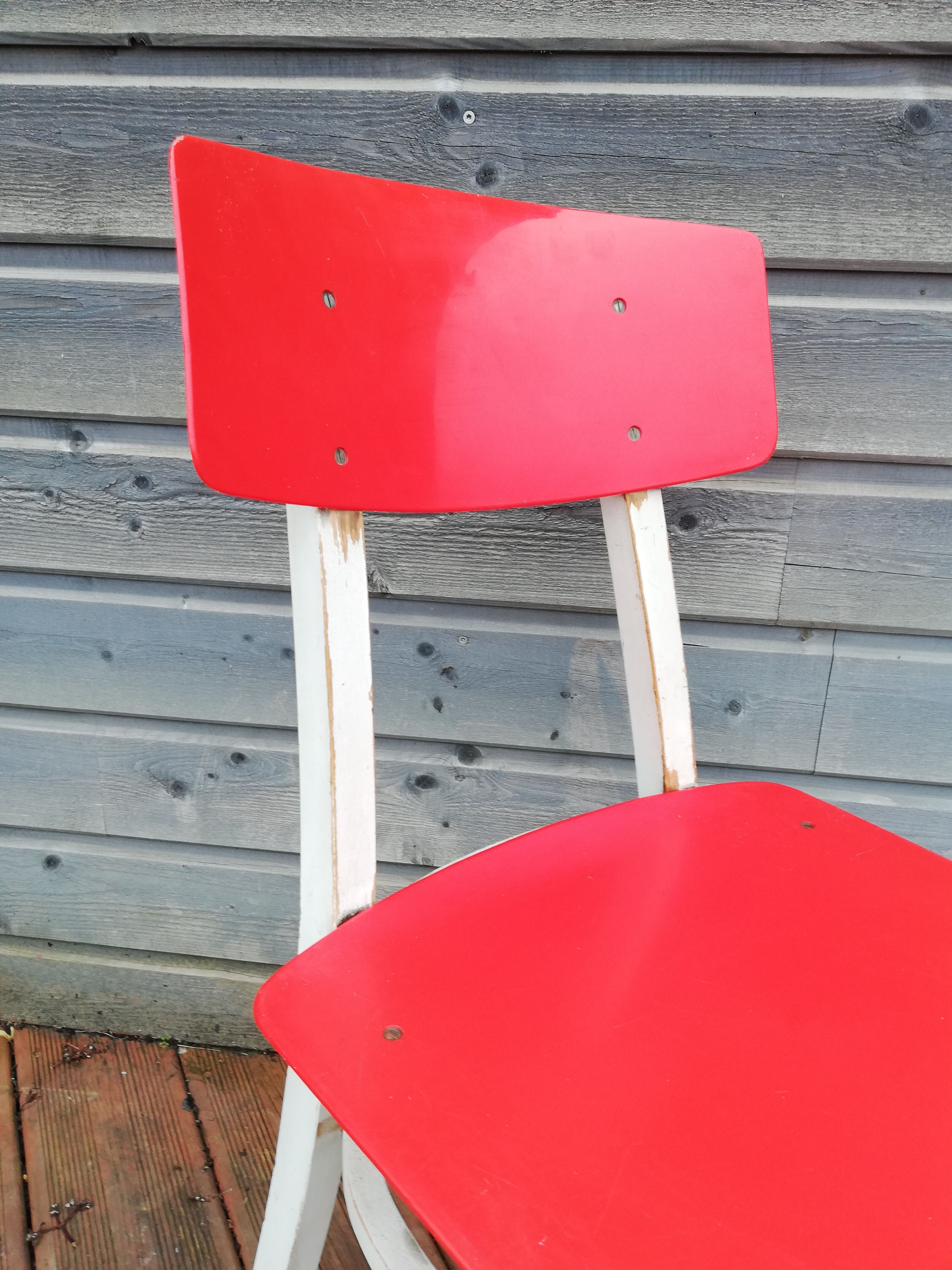 Lot de 4 chaise et une table vintage , années 70