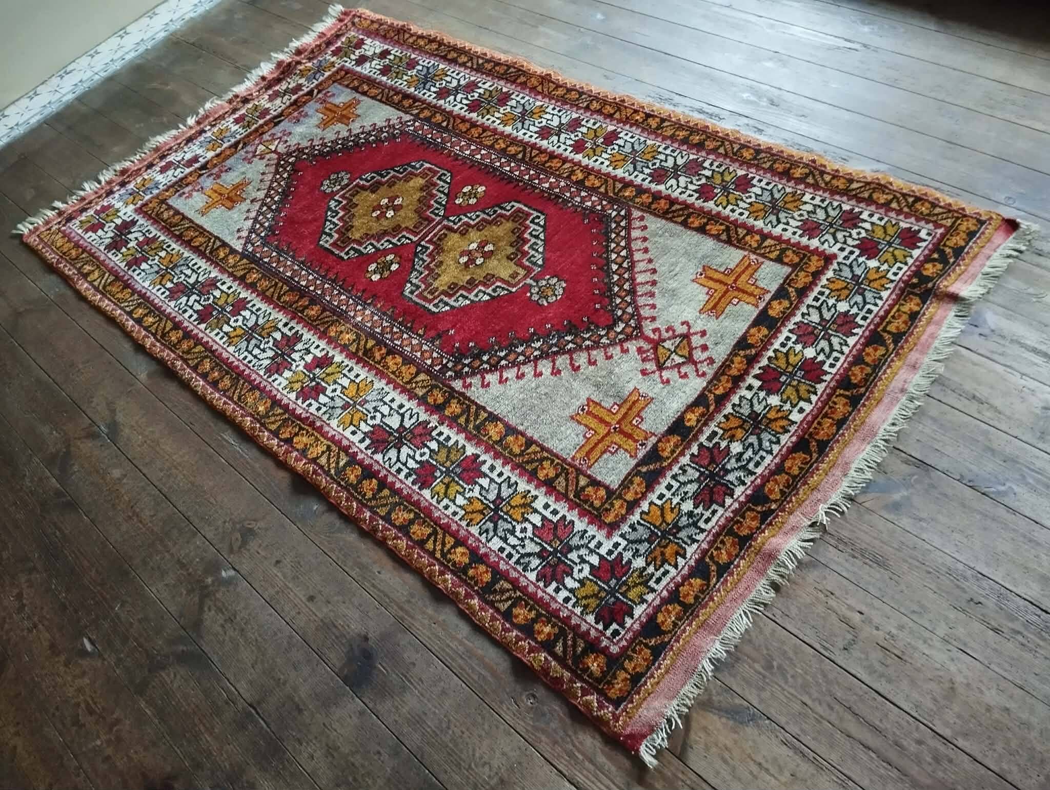 Tapis Anatolien Yahyahli fait main 190x114cm
