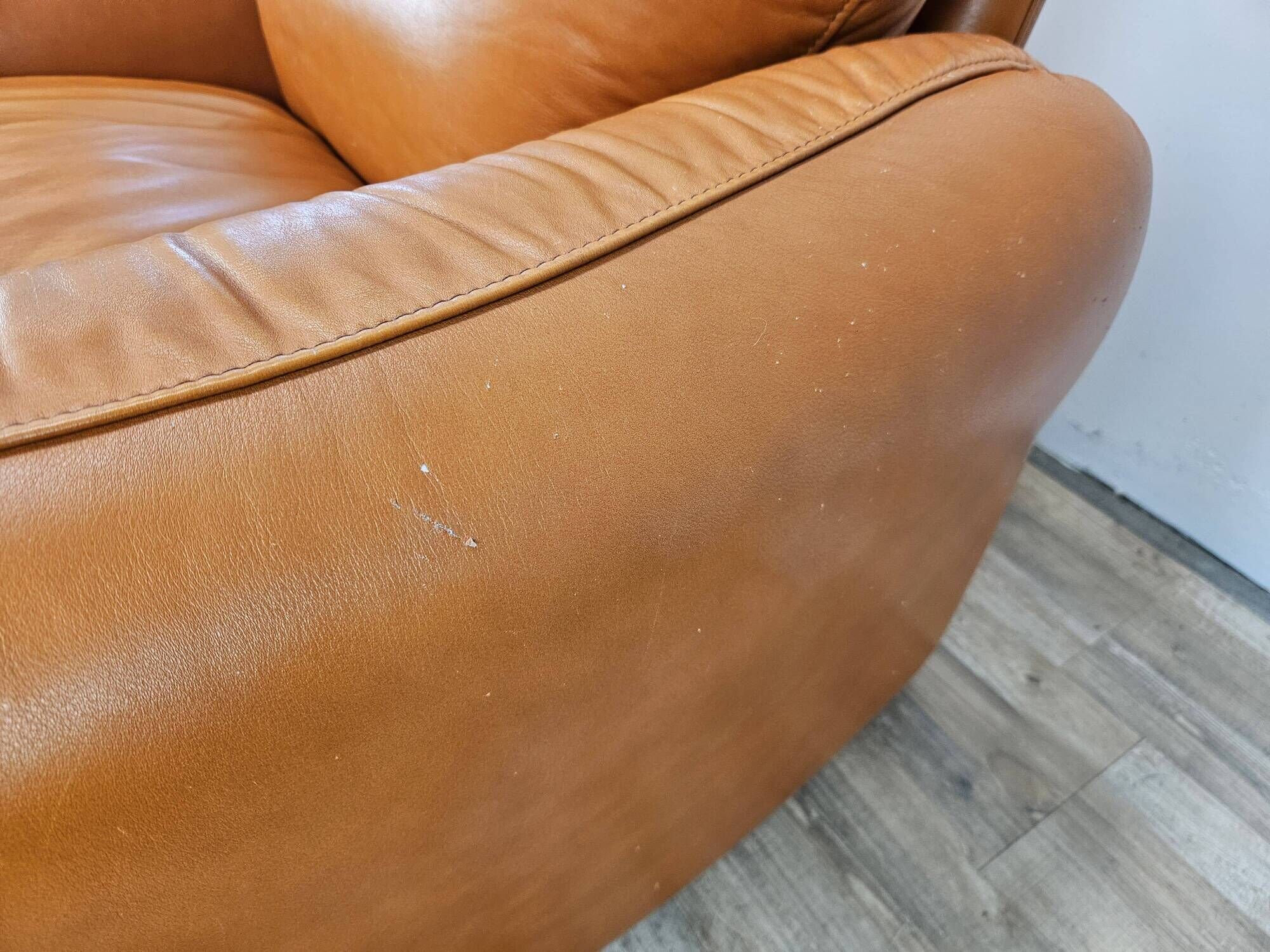 "Piumotto" leather armchair by Arrigo Arrigoni for Busnelli, 1970