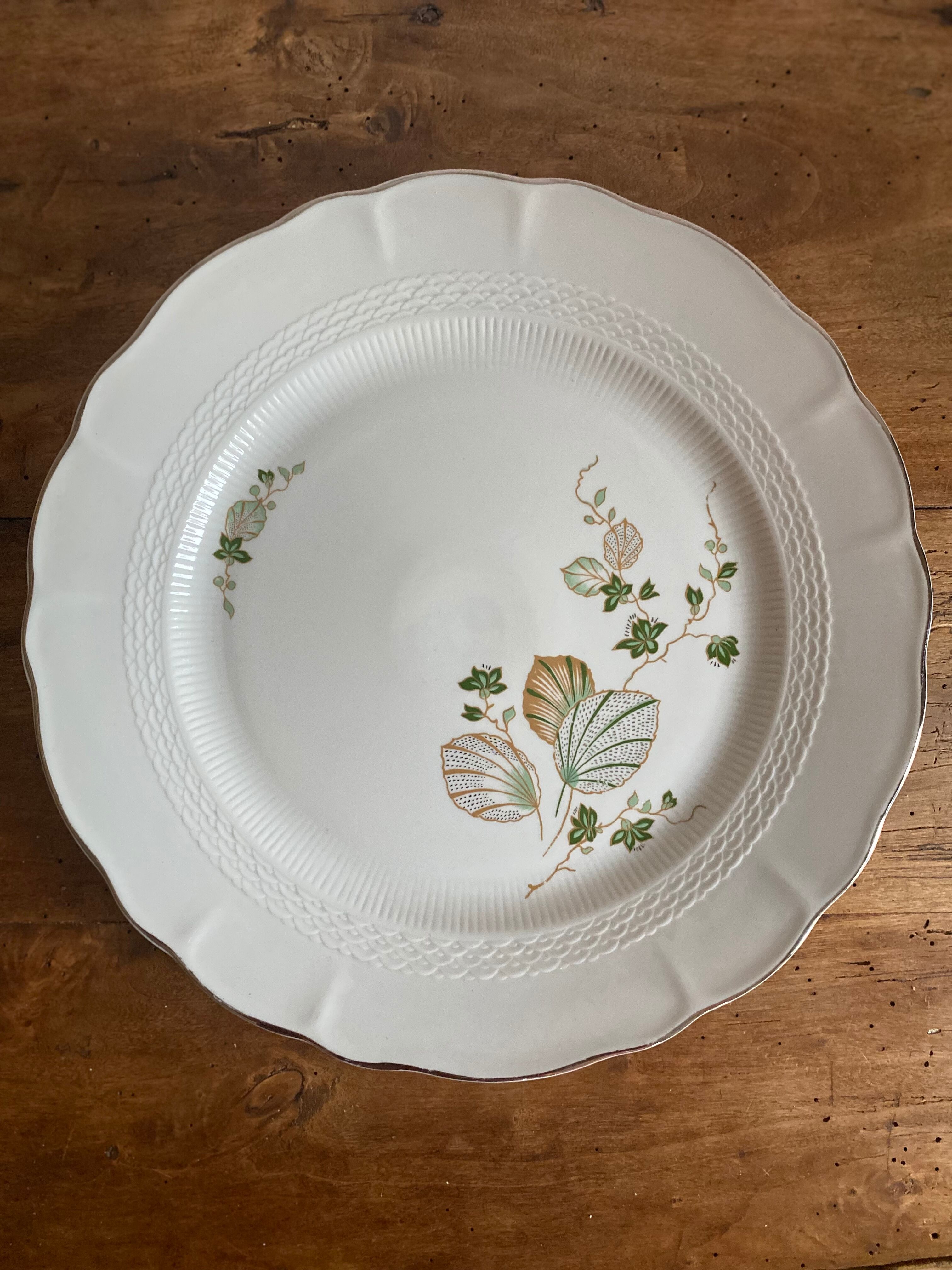 Porcelain plate