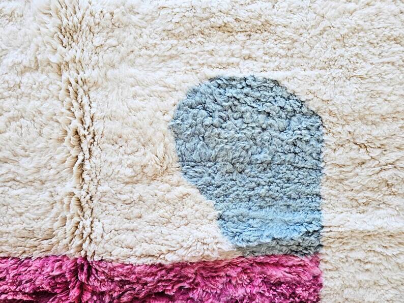 Moroccan handcrafted rug 200cm x 300cm