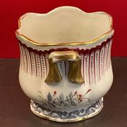 Small porcelain pot cache from Limoges Paris