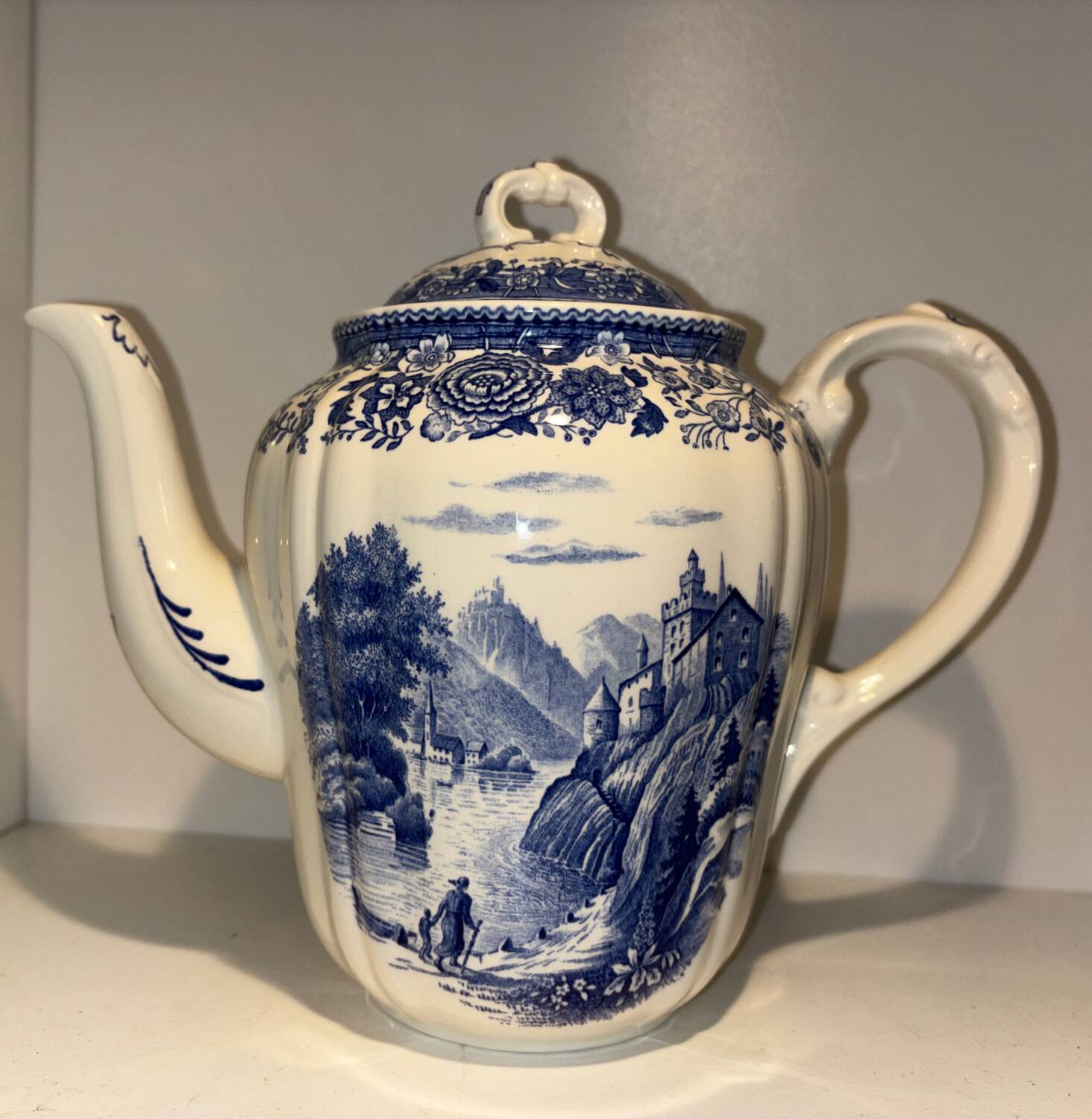 Vintage collector's coffee pot Villeroy & Boch