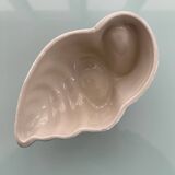 Shell pocket tray