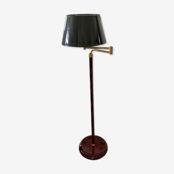 Articulated e-reader floor lamp