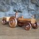 Jouet artisanal en bois