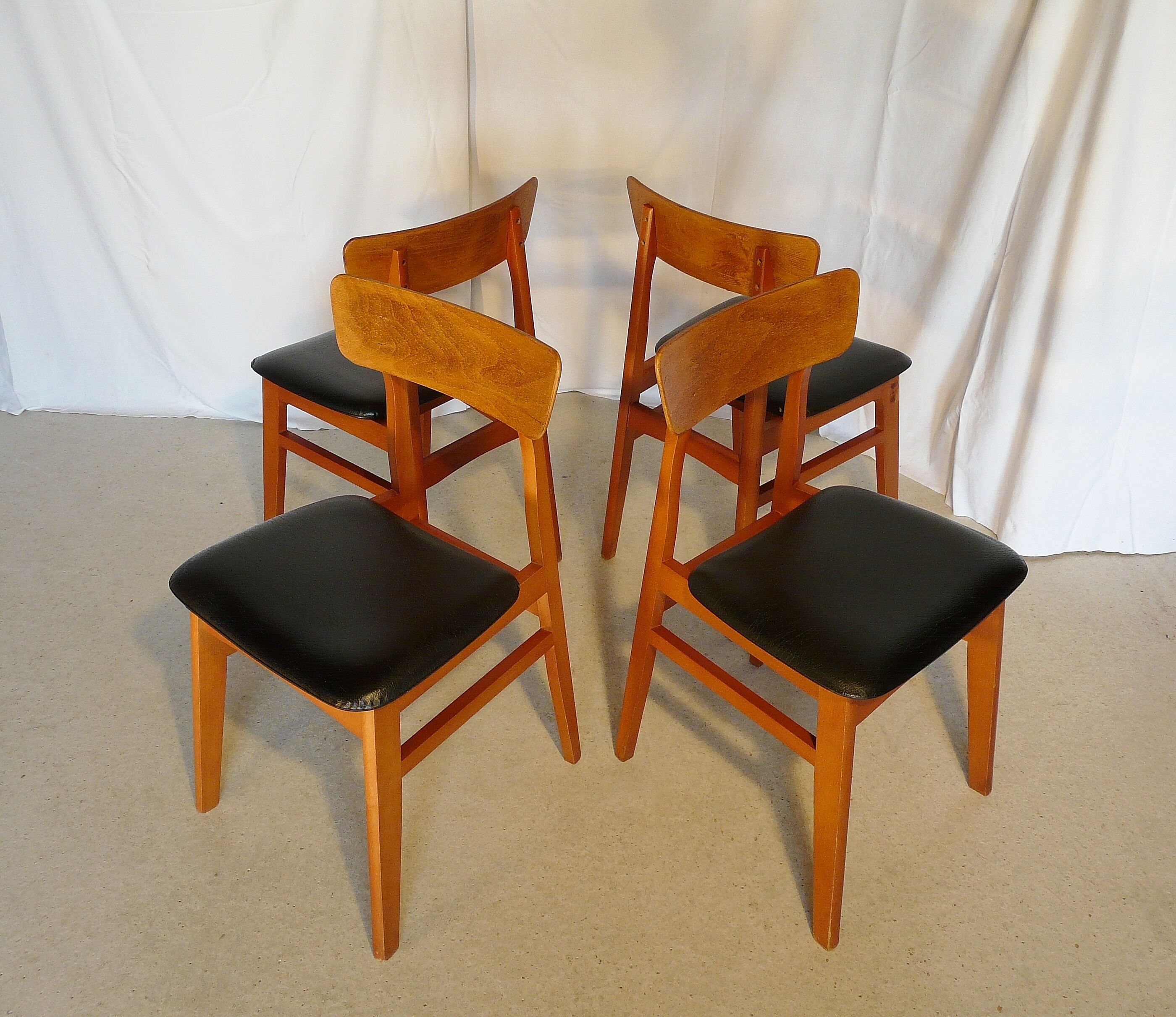 Set of four scandinavian chairs