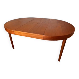 Vintage Danish design extendable teak table