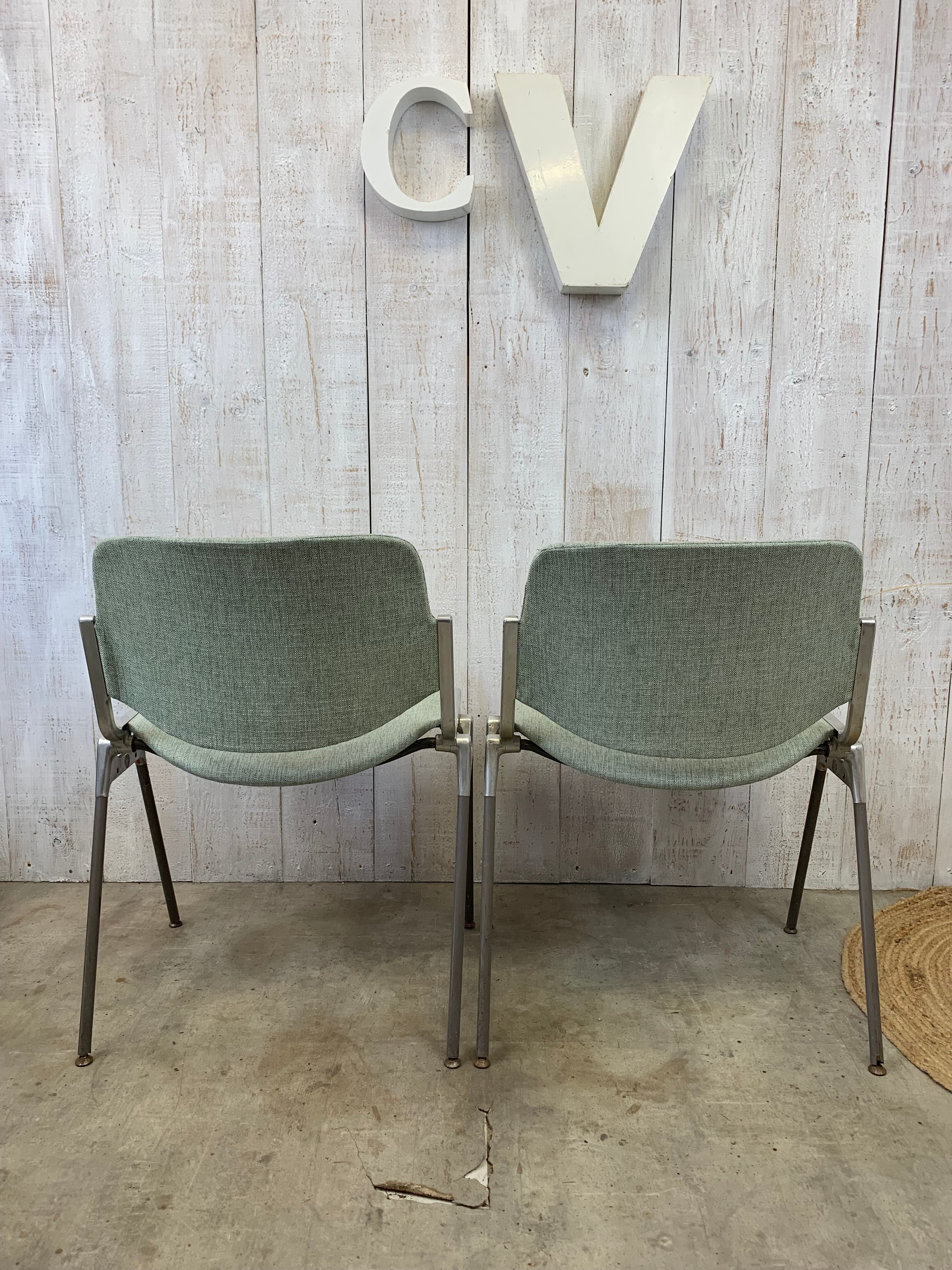 Series of 4 chairs by Giancarlo Piretti, Castelli 70