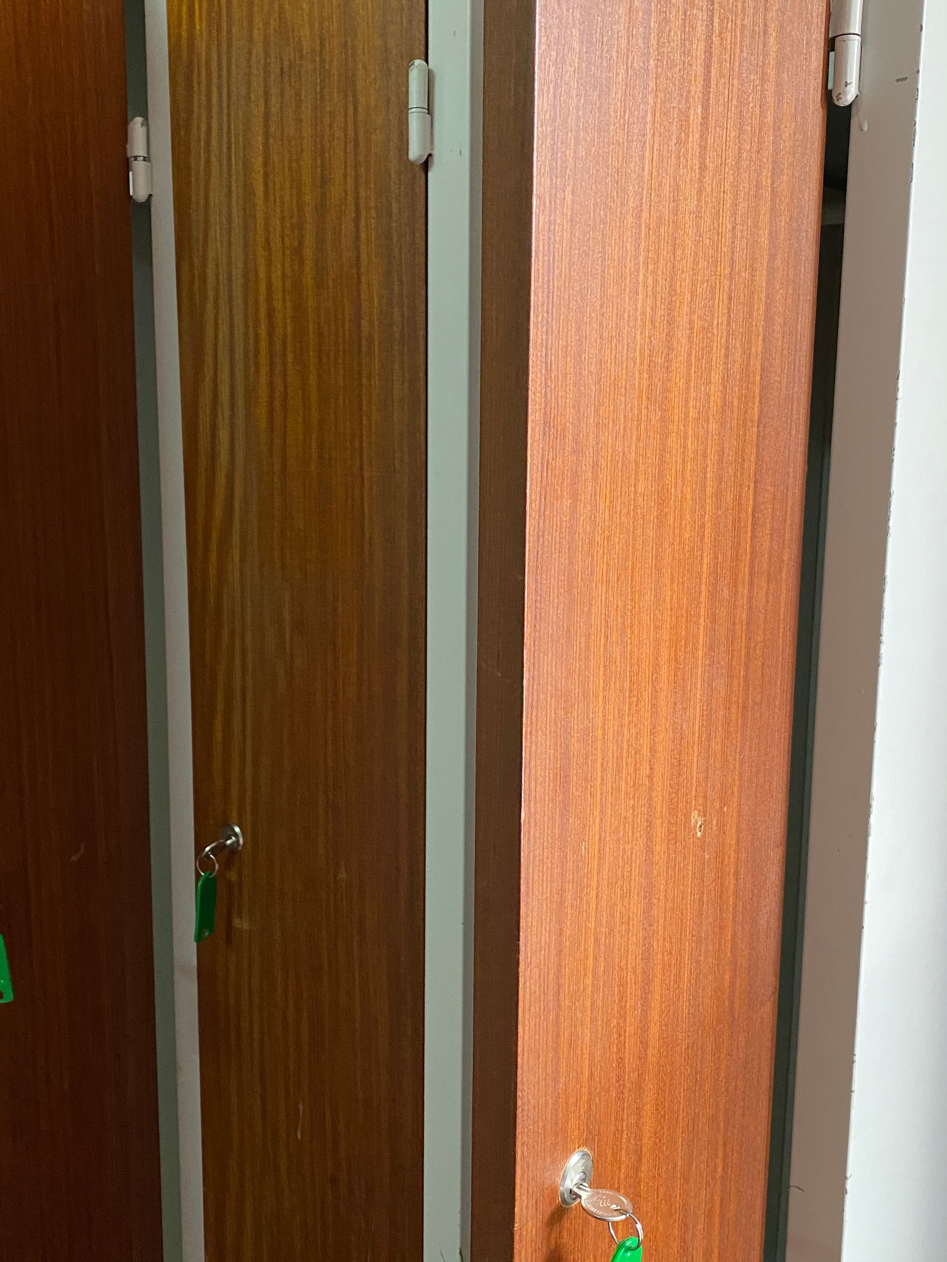 Casiers industriels en teck mi-siècle modernes