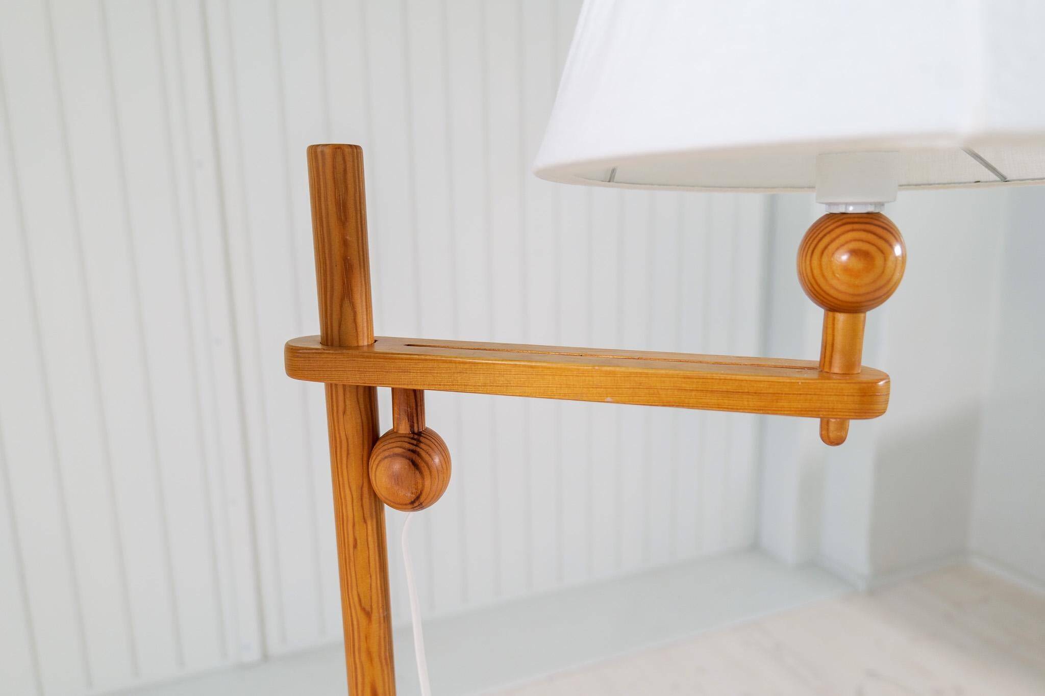 Sculptural modern floor lamps in pine, Yngve Ekström Sweden 1970s