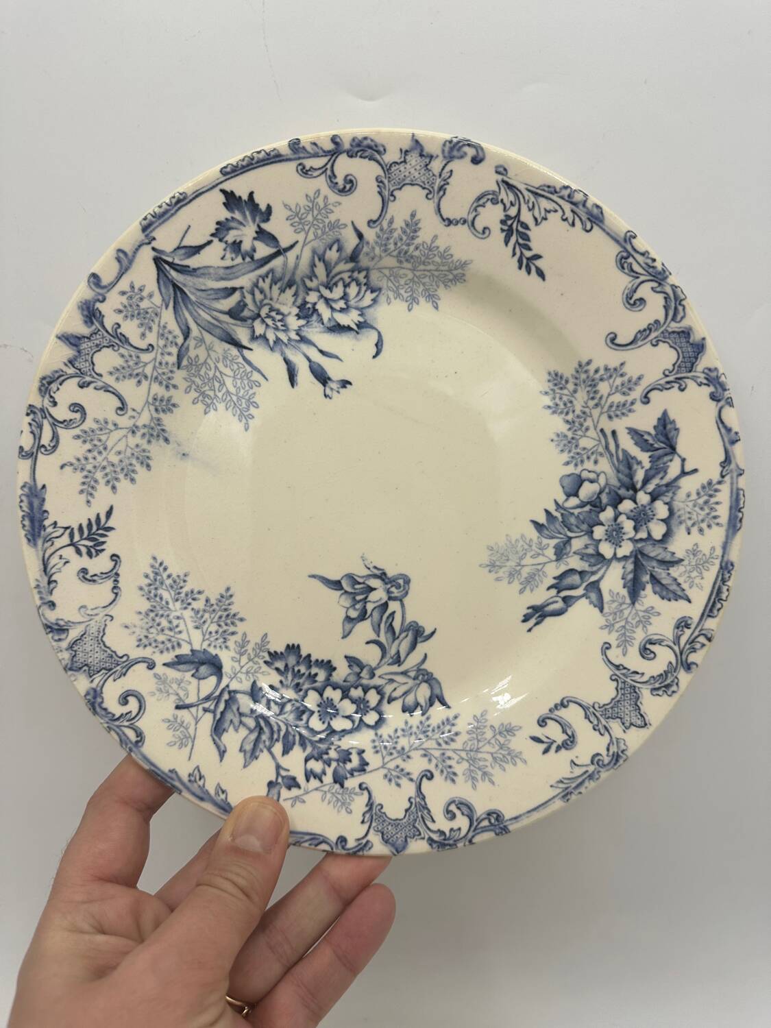 Lot of Choisy le Roi plates