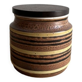 Stoneware/ceramic pot and vintage wooden lid and