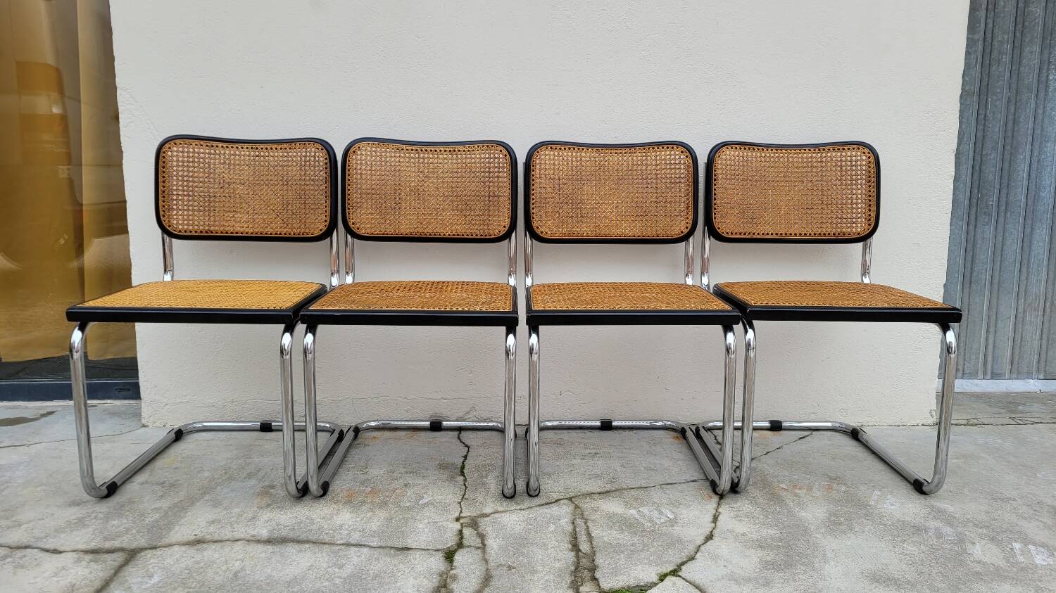 Set of 4 Marcel Breuer cesca black b32 chairs