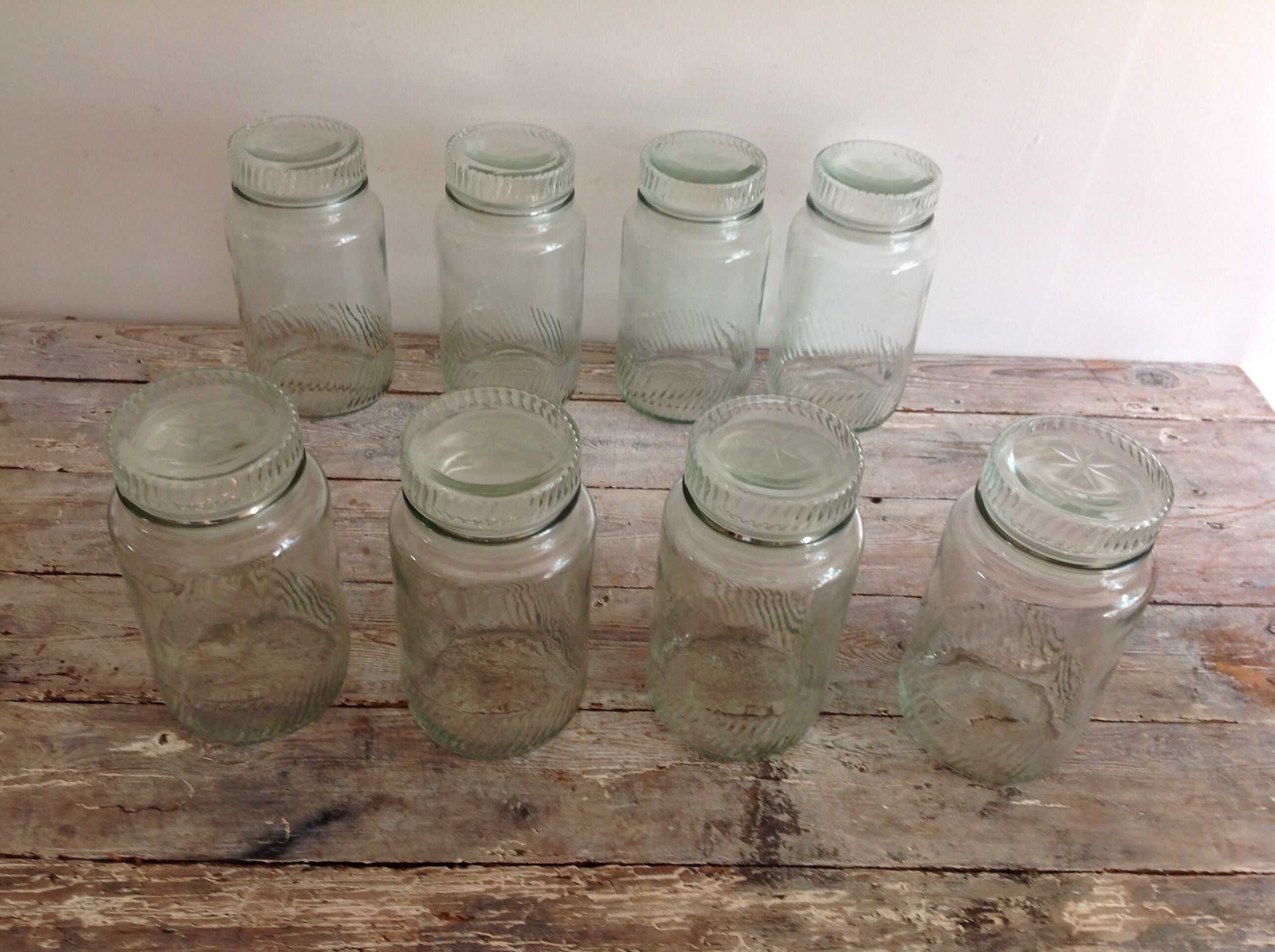 Series of 8 jars