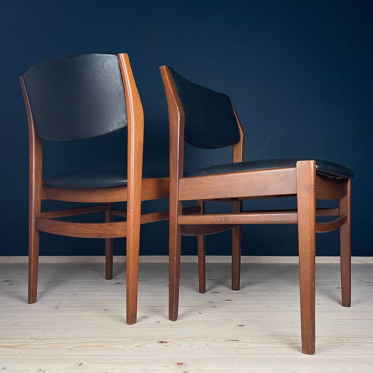 Mid-century dining chair set, Italy, 1970s