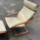 Fauteuil Poang et son ottoman